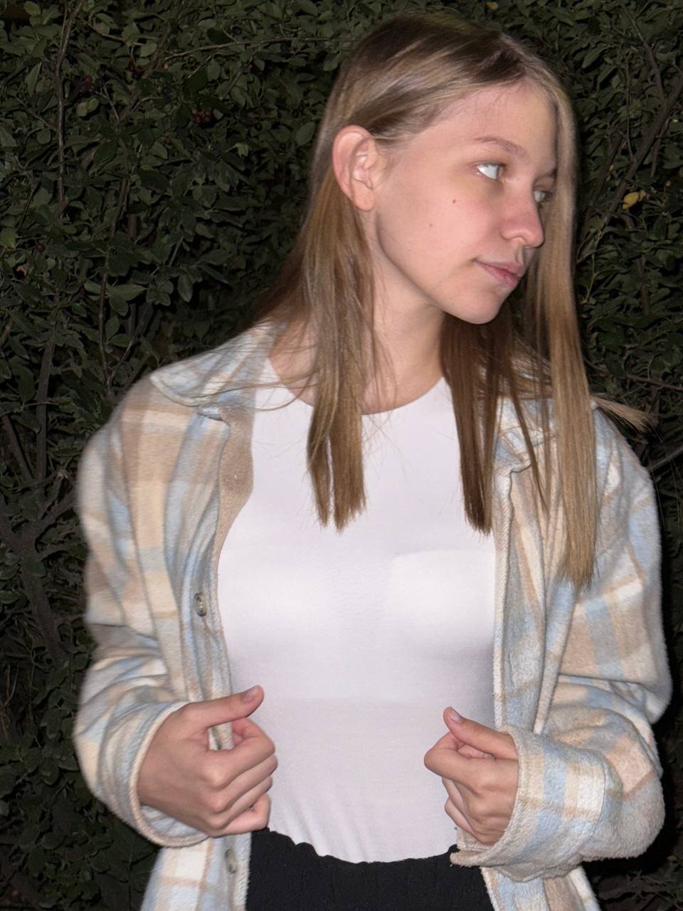 XXX Porn Photo of Nude HollyGibson 17