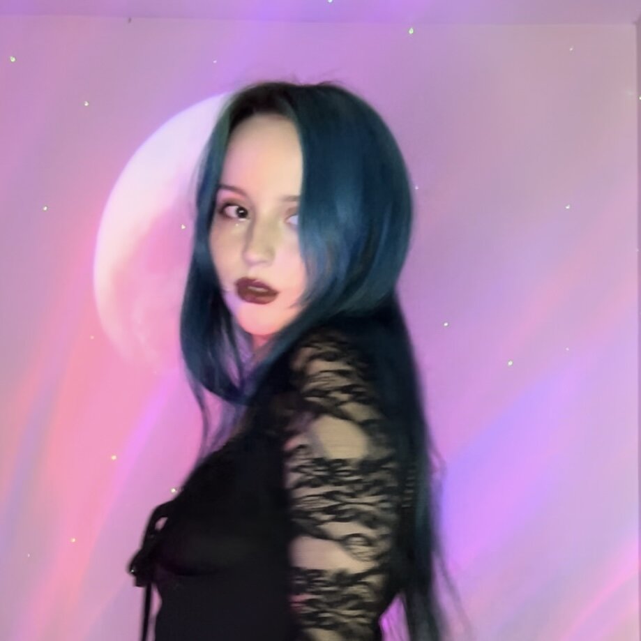 XXX Porn Photo of Nude bumble_bee 5