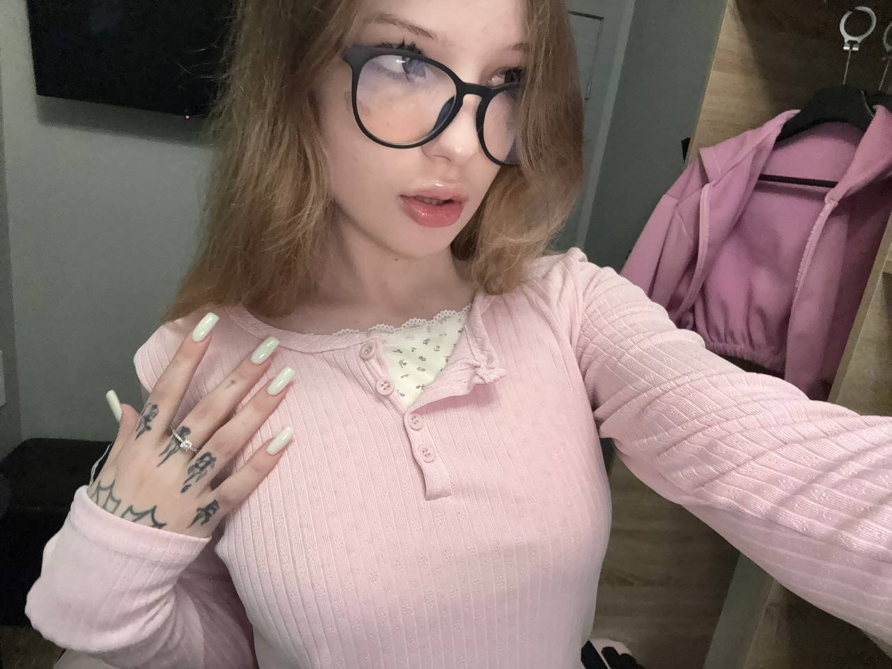 XXX Porn Photo of Nude Iris_Fresh 9