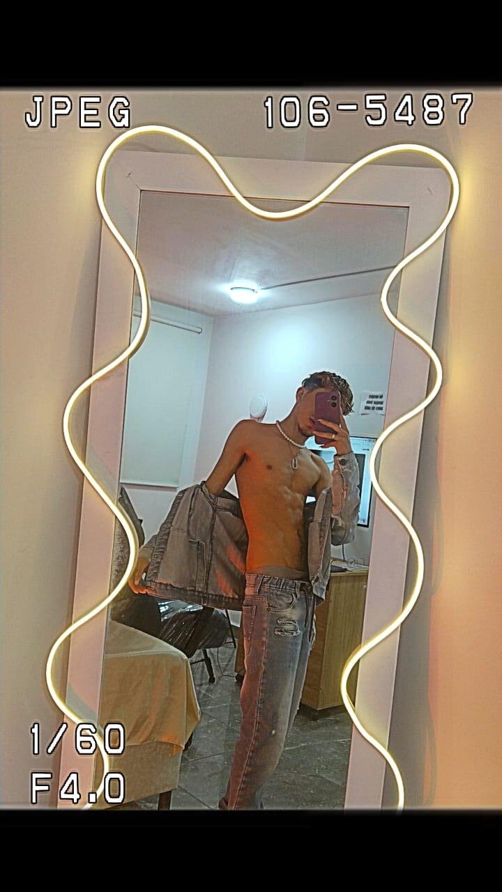 XXX Porn Photo of Nude Axel_tay 22