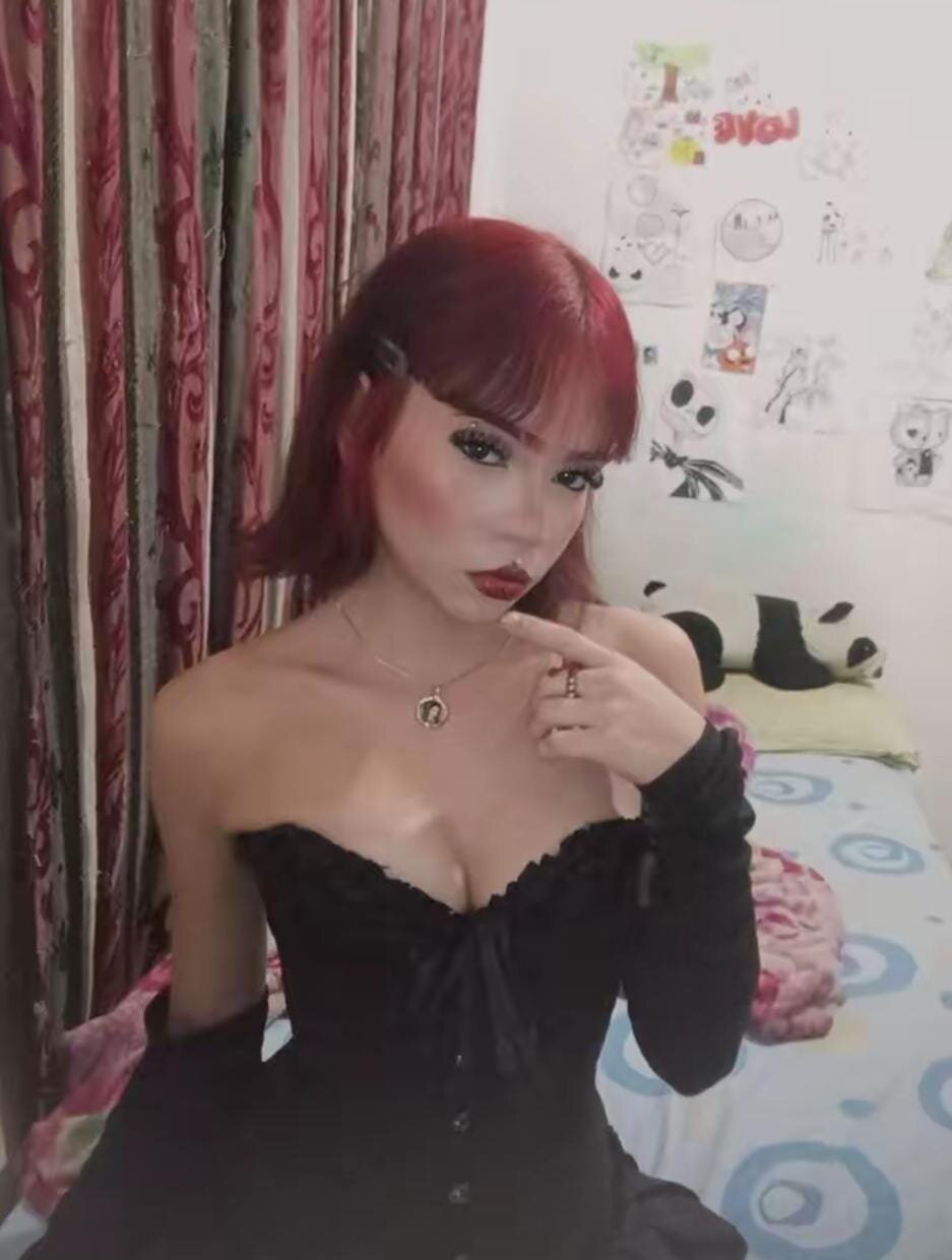 XXX Porn Photo of Nude megann_red_ 2