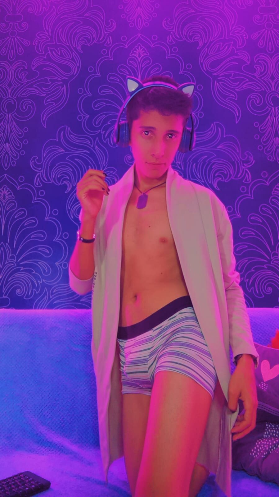 XXX Porn Photo of Nude gomitaboy_1 100