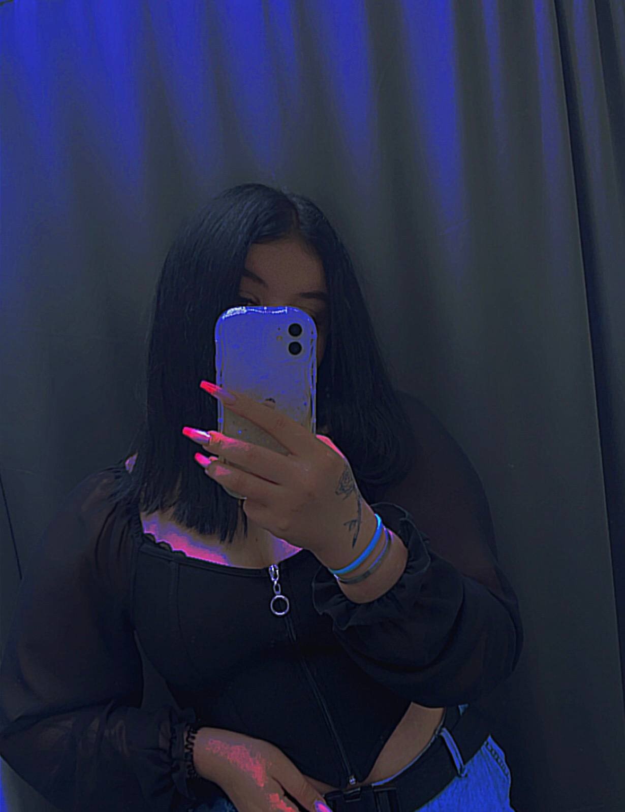 XXX Porn Photo of Nude Emily_Muse 5