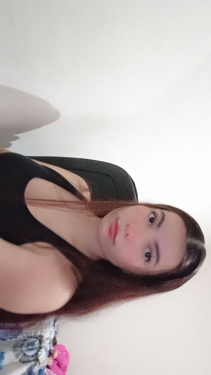 XXX Porn Photo of Nude Star_Ellie 1