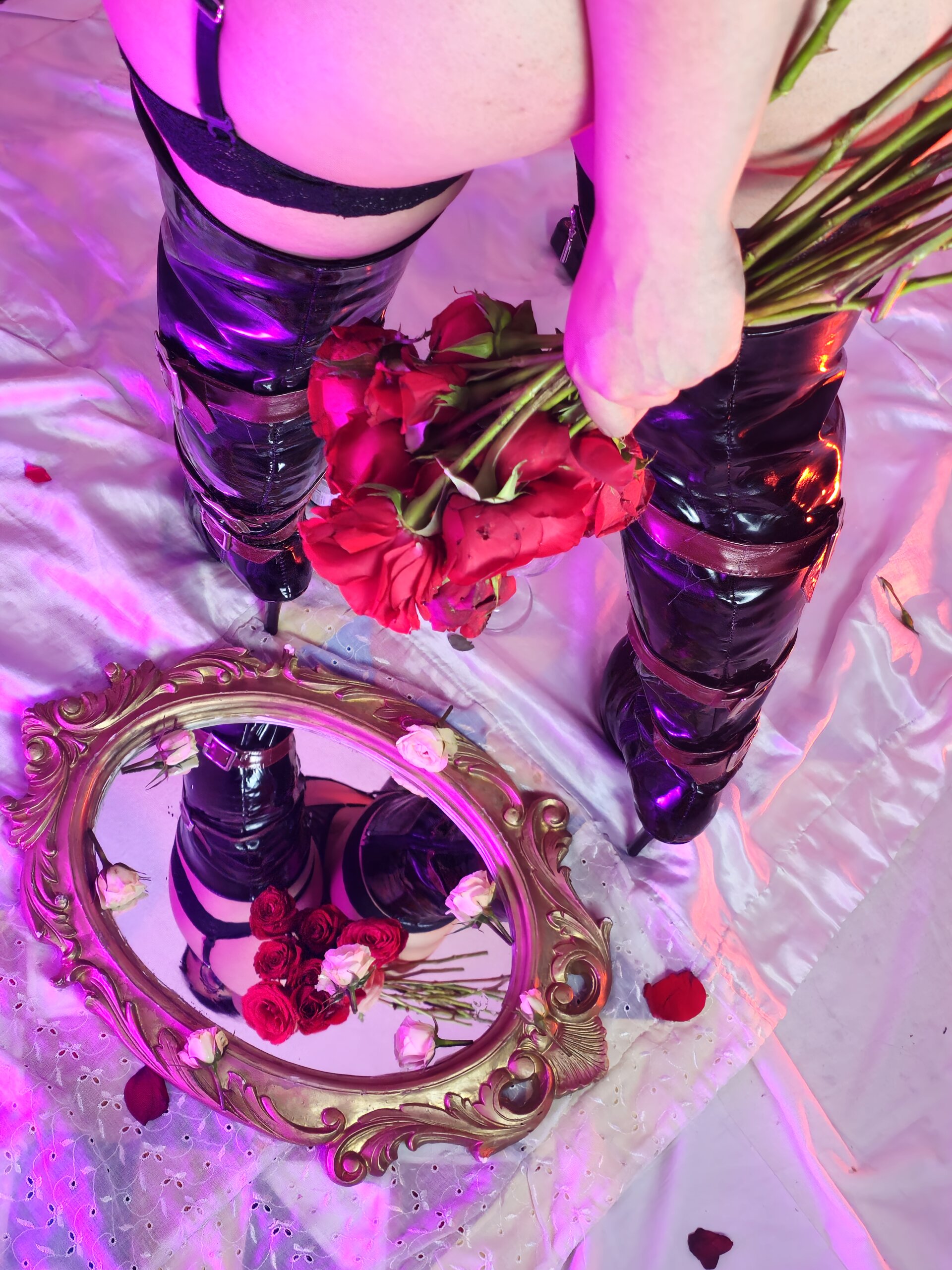XXX Porn Photo of Nude LolaXXXperience 36