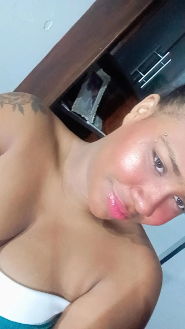 XXX Porn Photo of Nude Bella_Fire 1