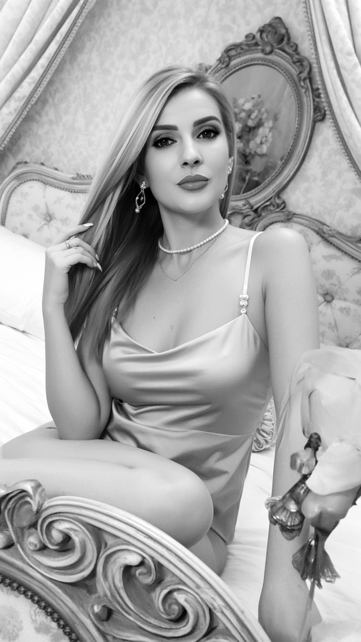 XXX Porn Photo of Nude AngelVelvetXO 7