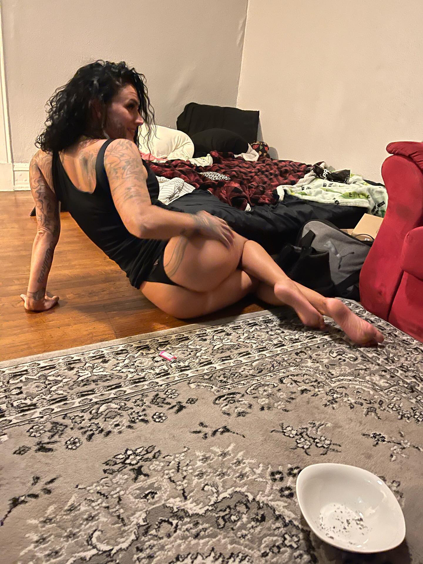 XXX Porn Photo of Nude YourVendetta 3