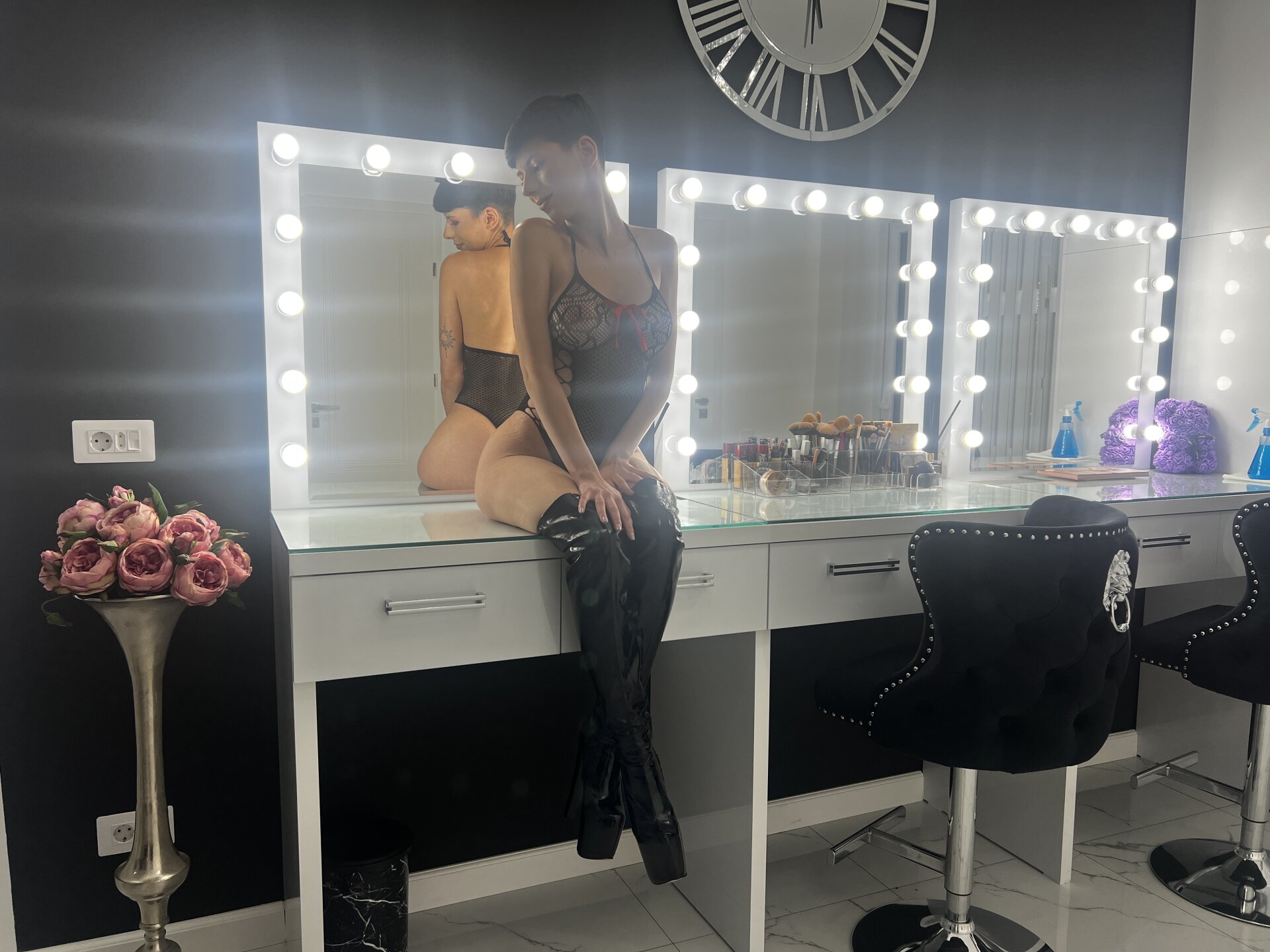 XXX Porn Photo of Nude Roxxy_Rouge 22