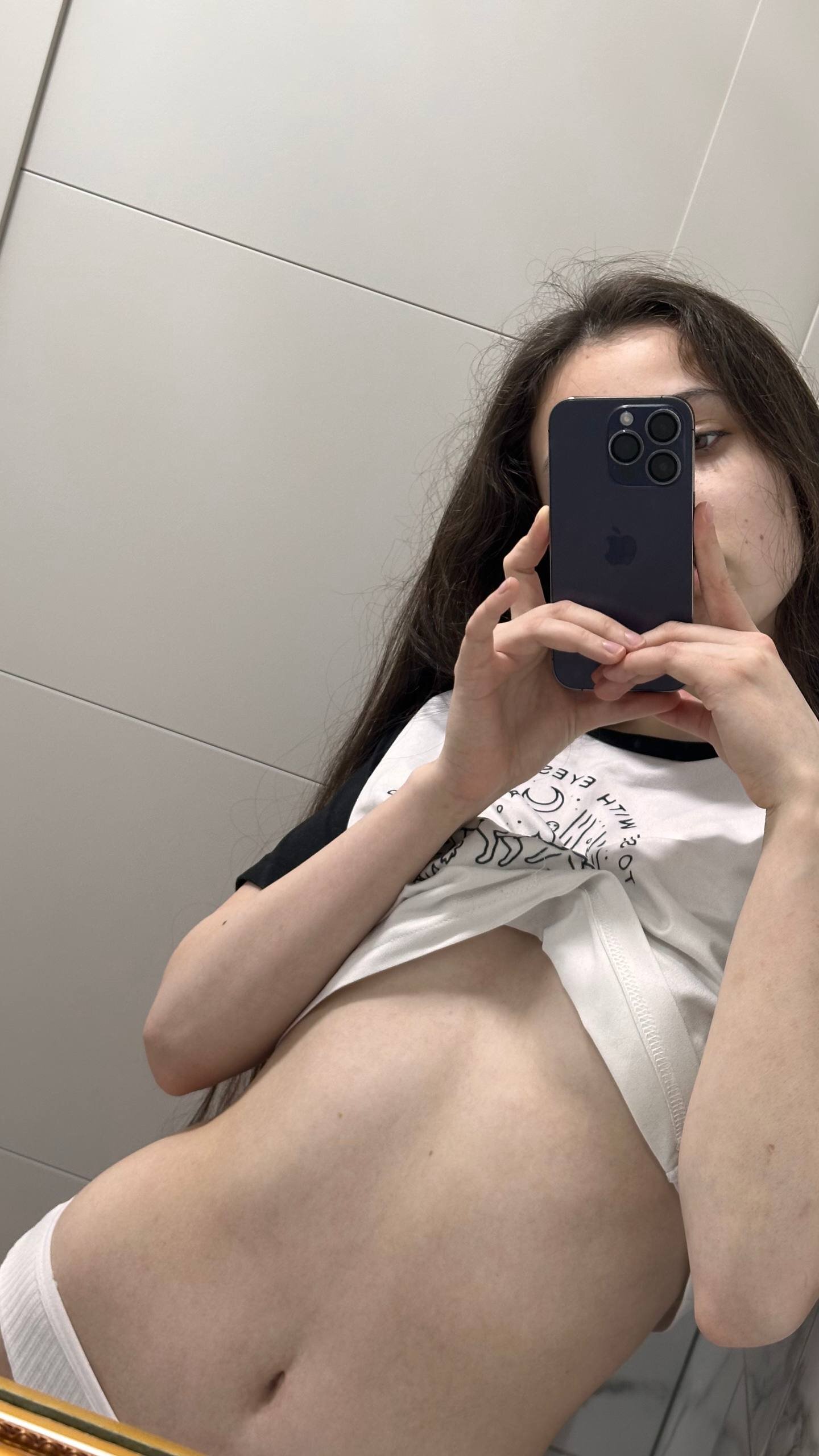 XXX Porn Photo of Nude PamTrower 7