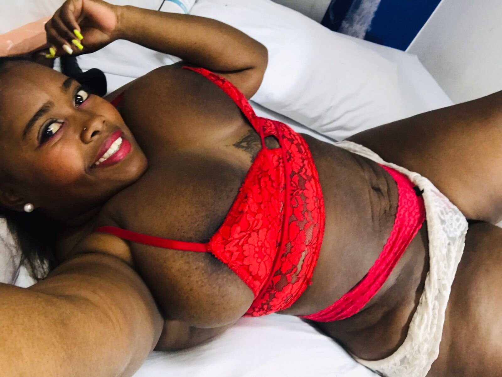 XXX Porn Photo of Nude exotic_karmella 46