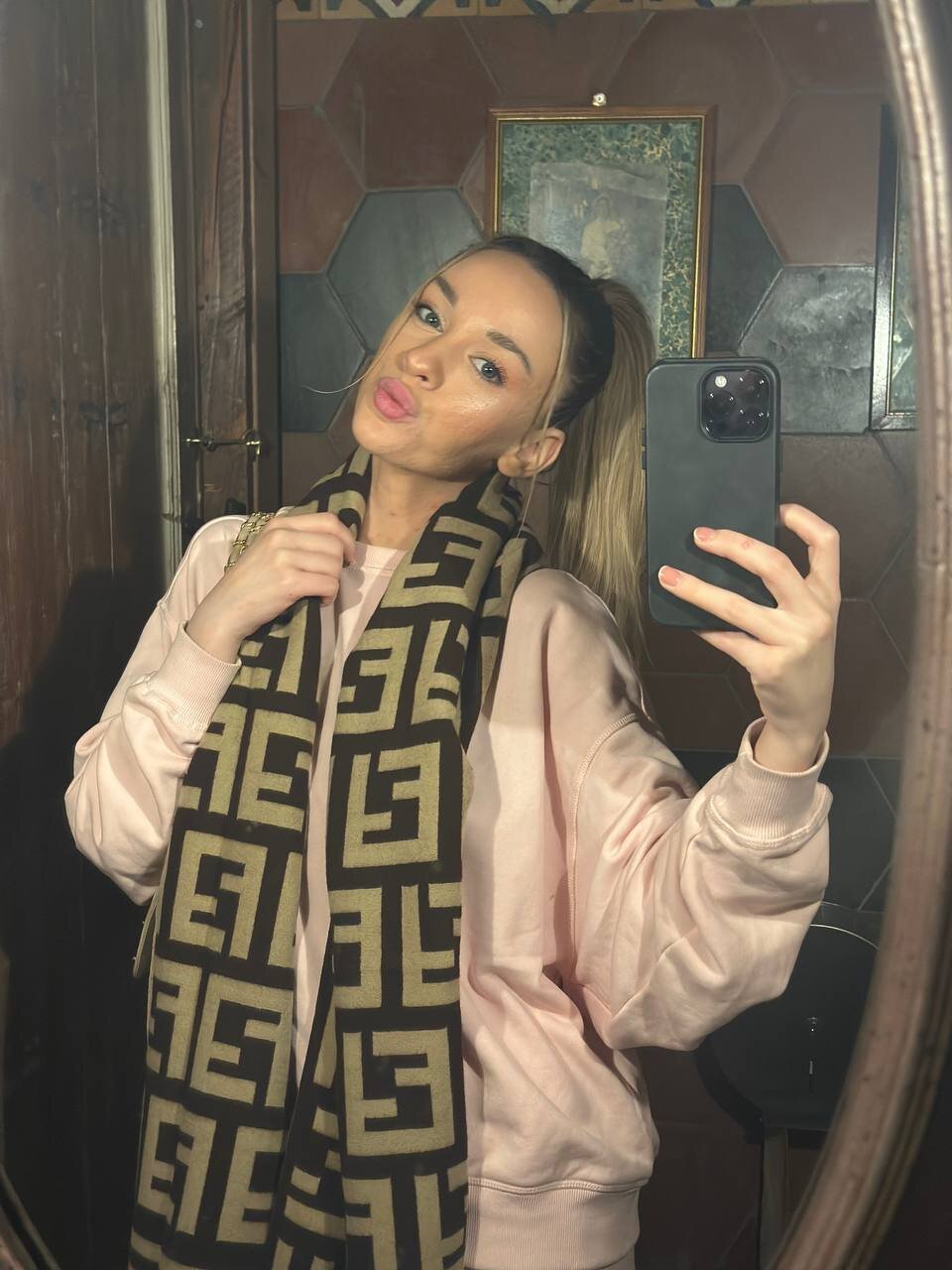 XXX Porn Photo of Nude KatieCutieXo 12