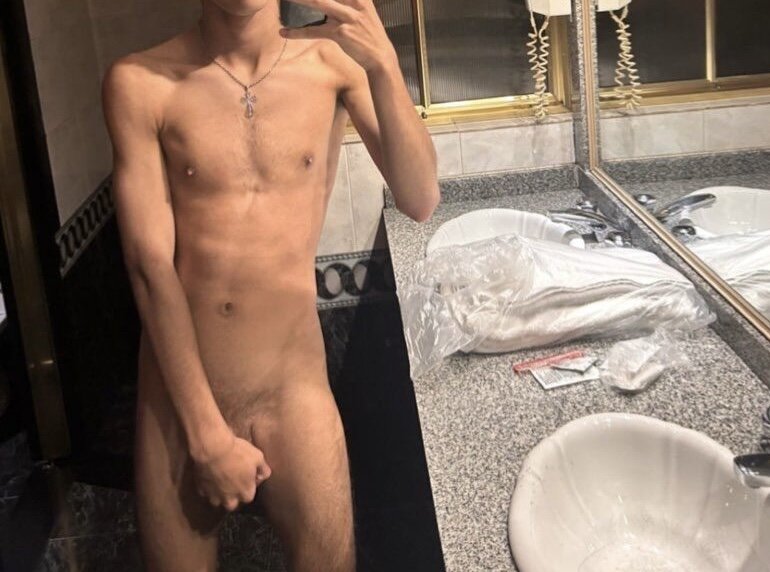 XXX Porn Photo of Nude viptwinkhot 1
