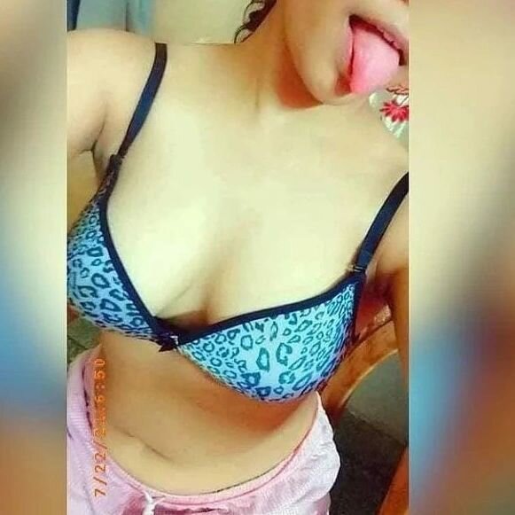 XXX Porn Photo of Nude Kanika_Sharma_ 5
