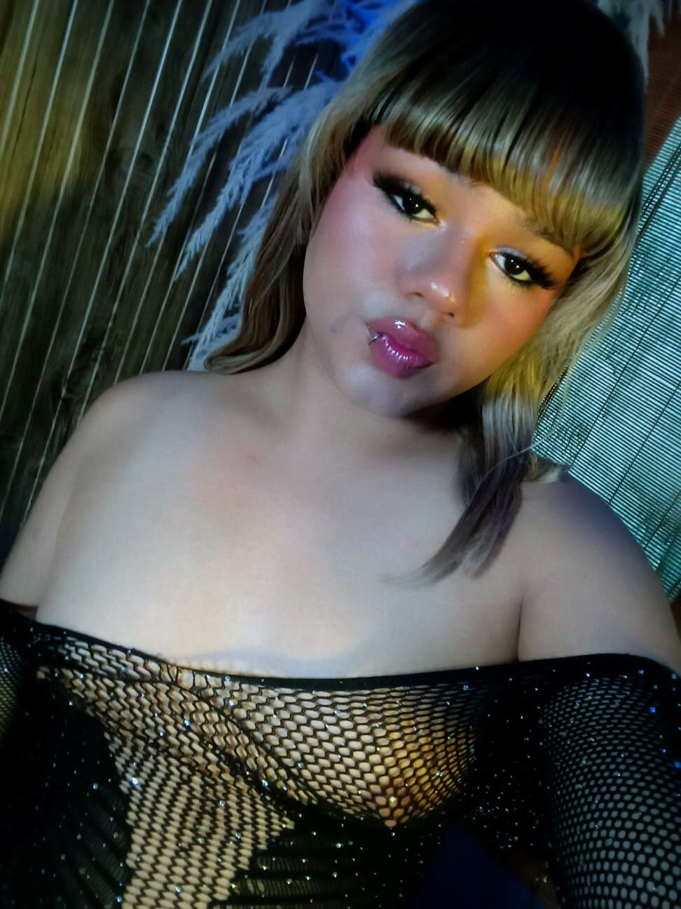 XXX Porn Photo of Nude Tiffany_deluxe 69