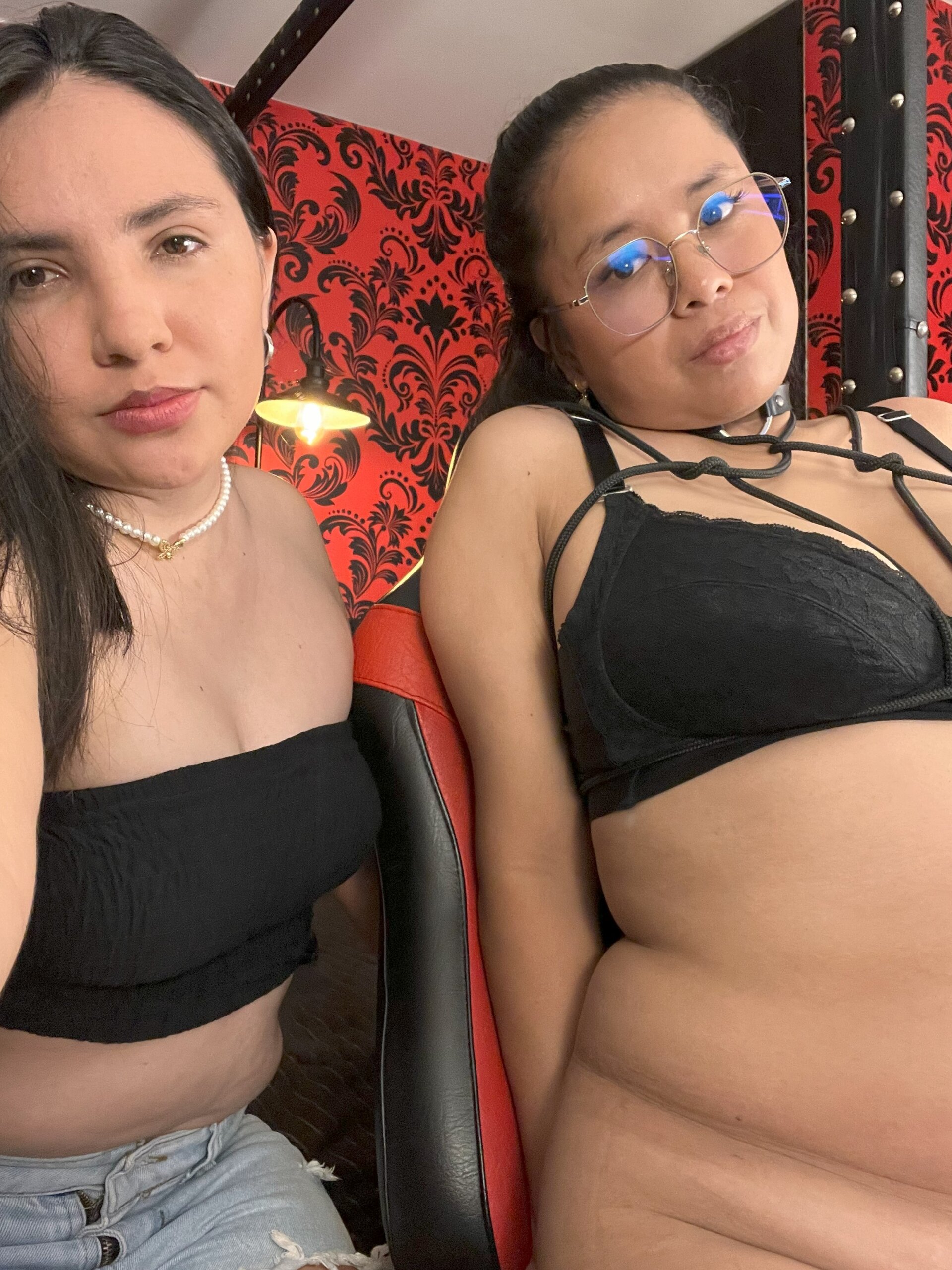 XXX Porn Photo of Nude camilahysarah 3