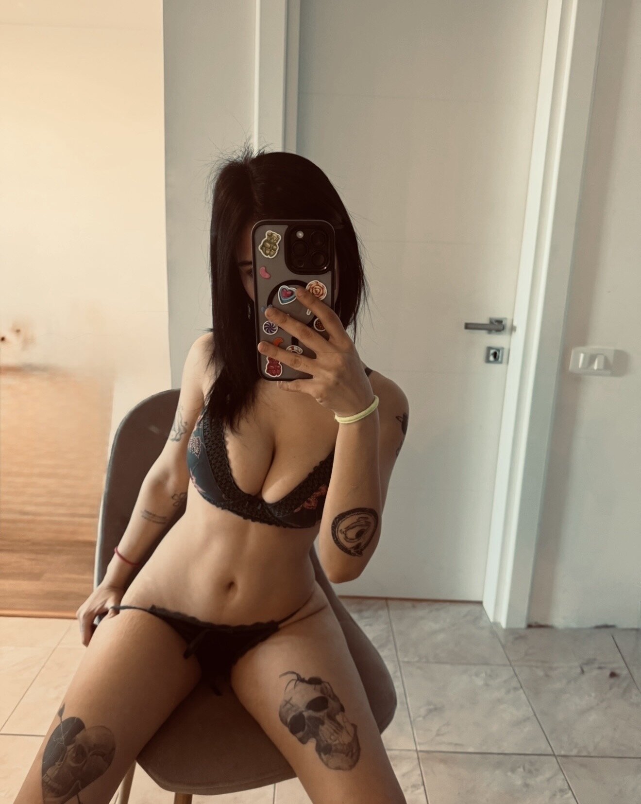 XXX Porn Photo of Nude MistressMollyx 22