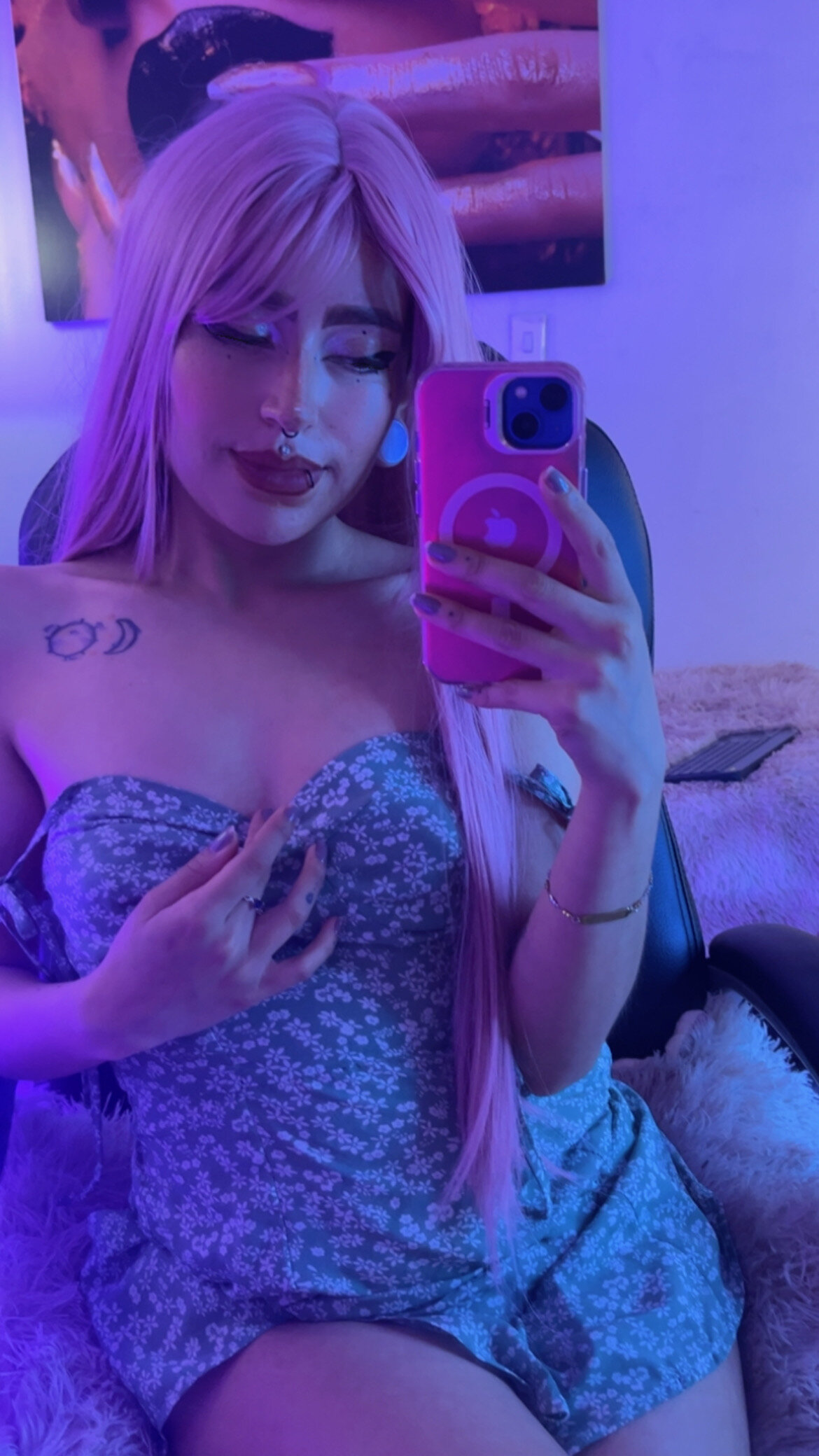 XXX Porn Photo of Nude Allissoon_ 16