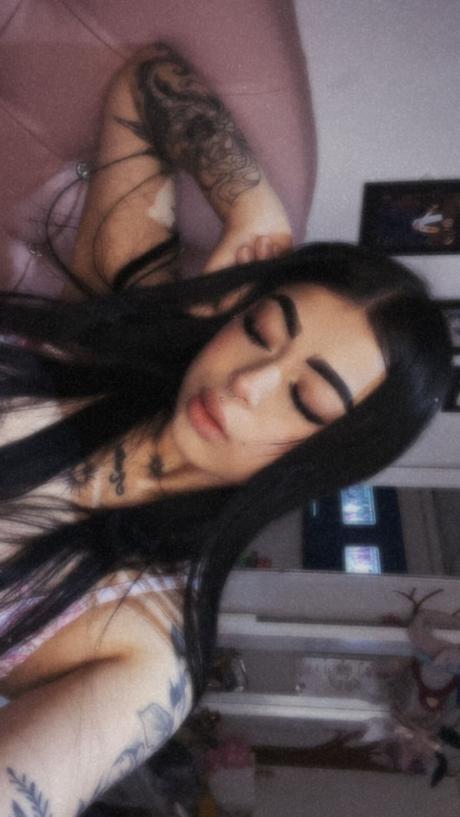 XXX Porn Photo of Nude skailyn_angels 6
