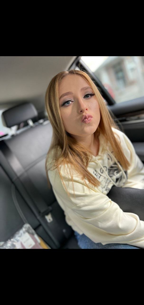 XXX Porn Photo of Nude Emiliaaah 2