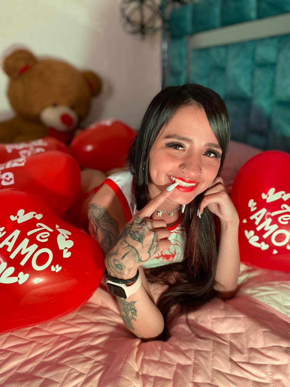 XXX Porn Photo of Nude Lauraa_pink12 19