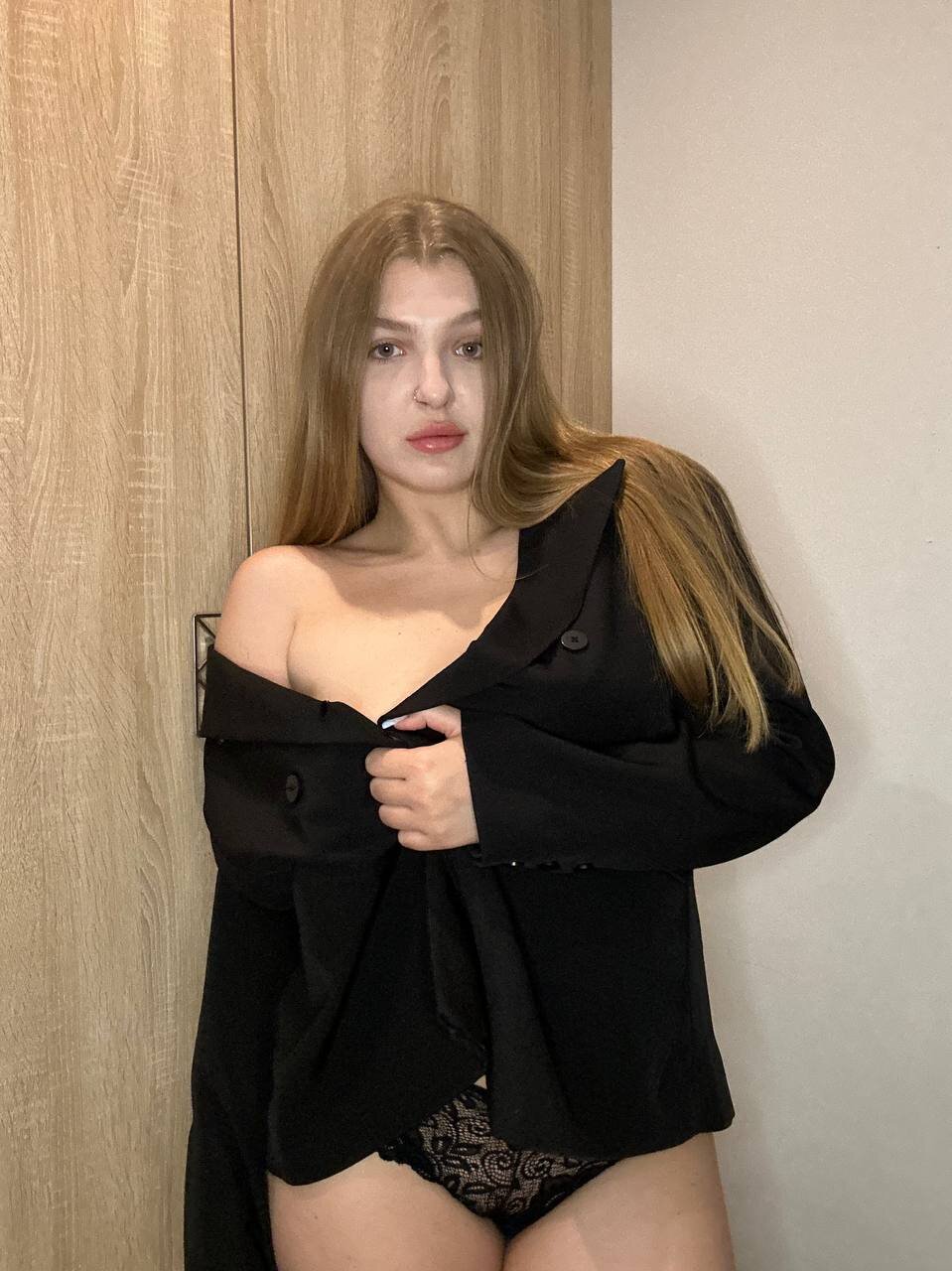 XXX Porn Photo of Nude AnikaJane 60