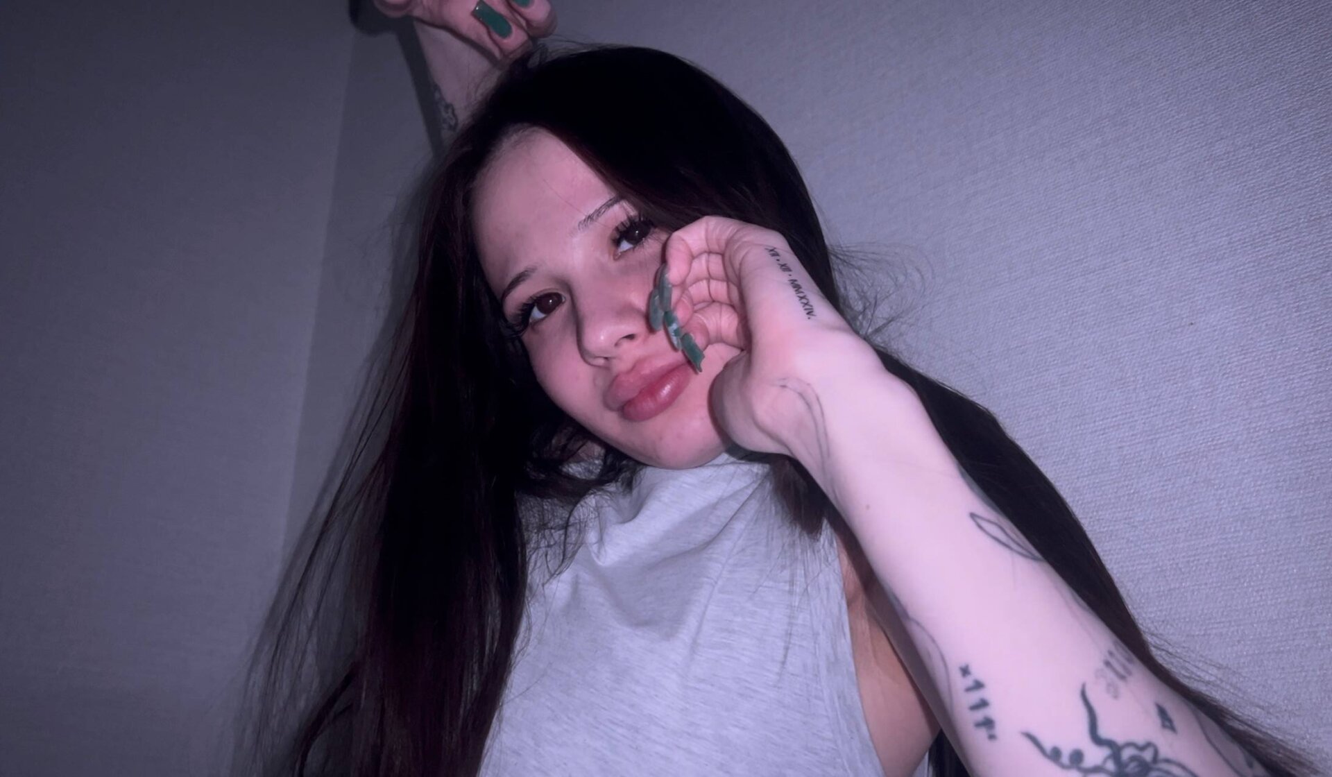XXX Porn Photo of Nude EvilyneEva 2