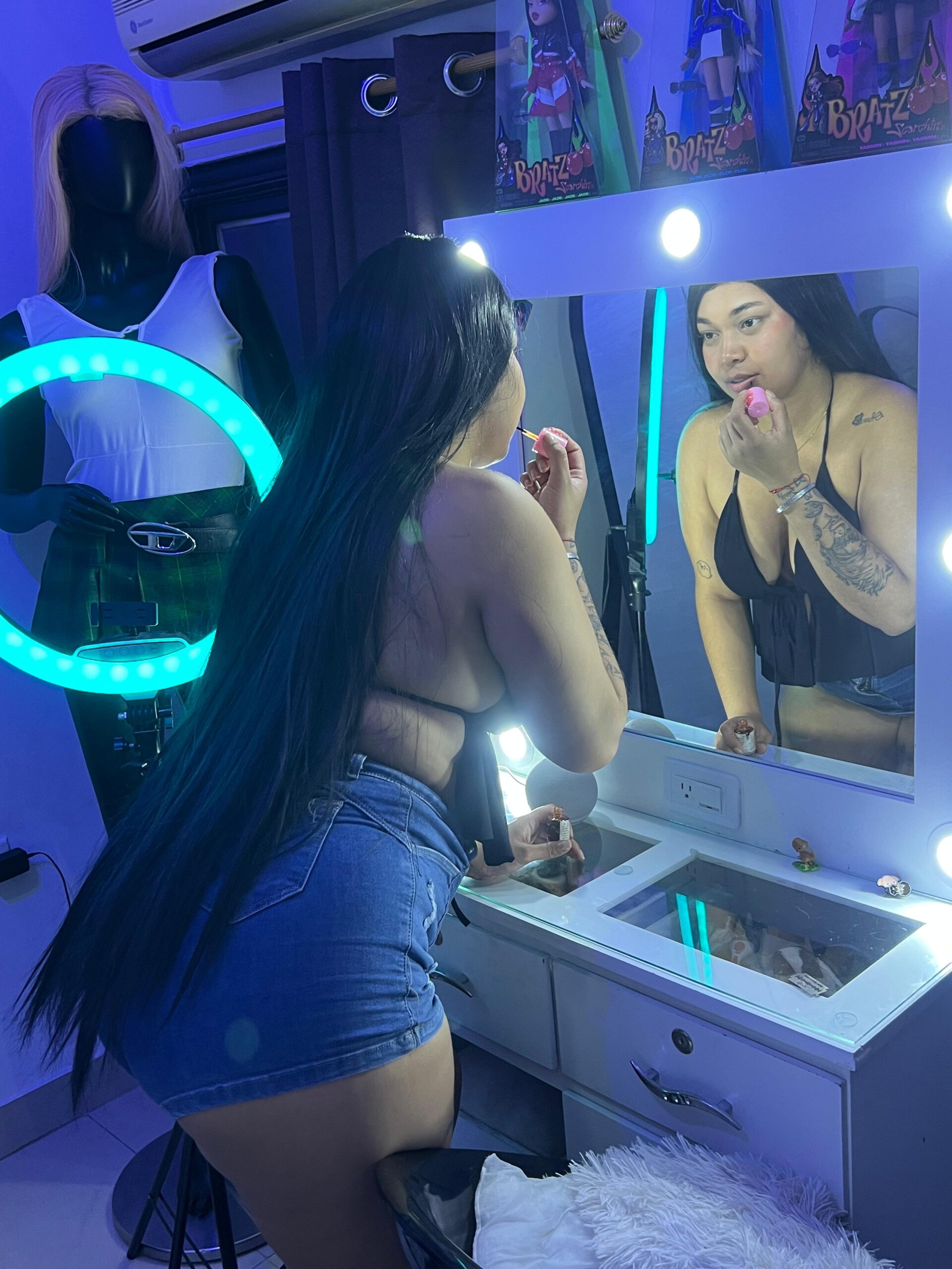 XXX Porn Photo of Nude Latin-Mommy 23