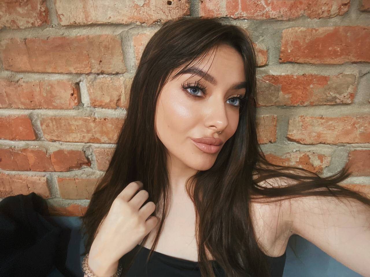 XXX Porn Photo of Nude Emily_Tylerr 6