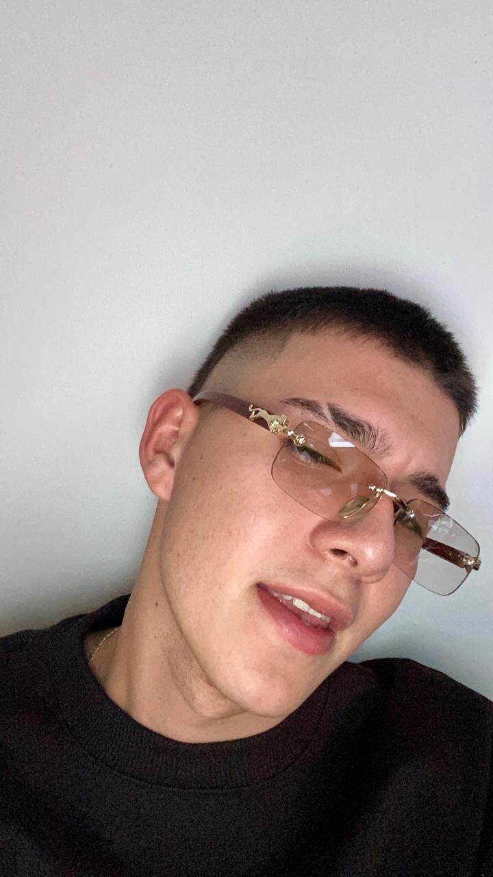 XXX Porn Photo of Nude Aleck_Boy 32