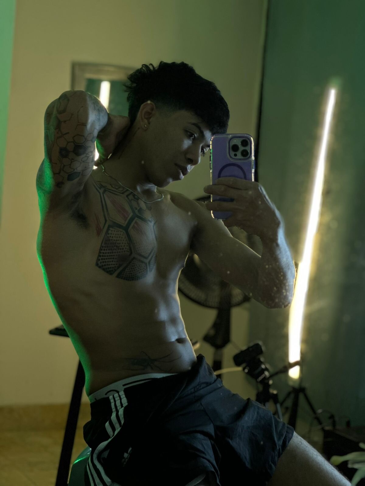 XXX Porn Photo of Nude BBCBEBYJUNIOR 8