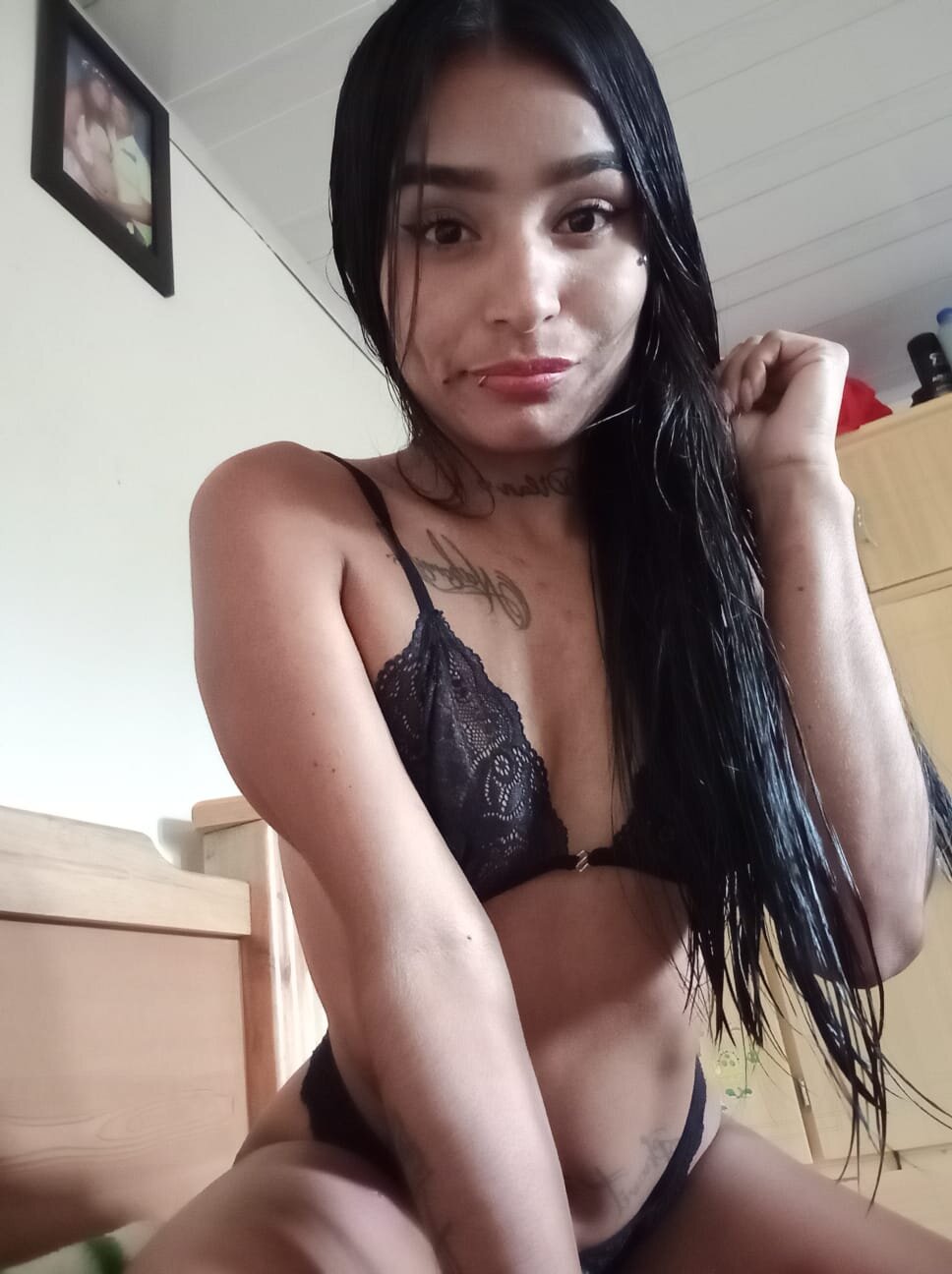 XXX Porn Photo of Nude Nahomy_Kamber 1