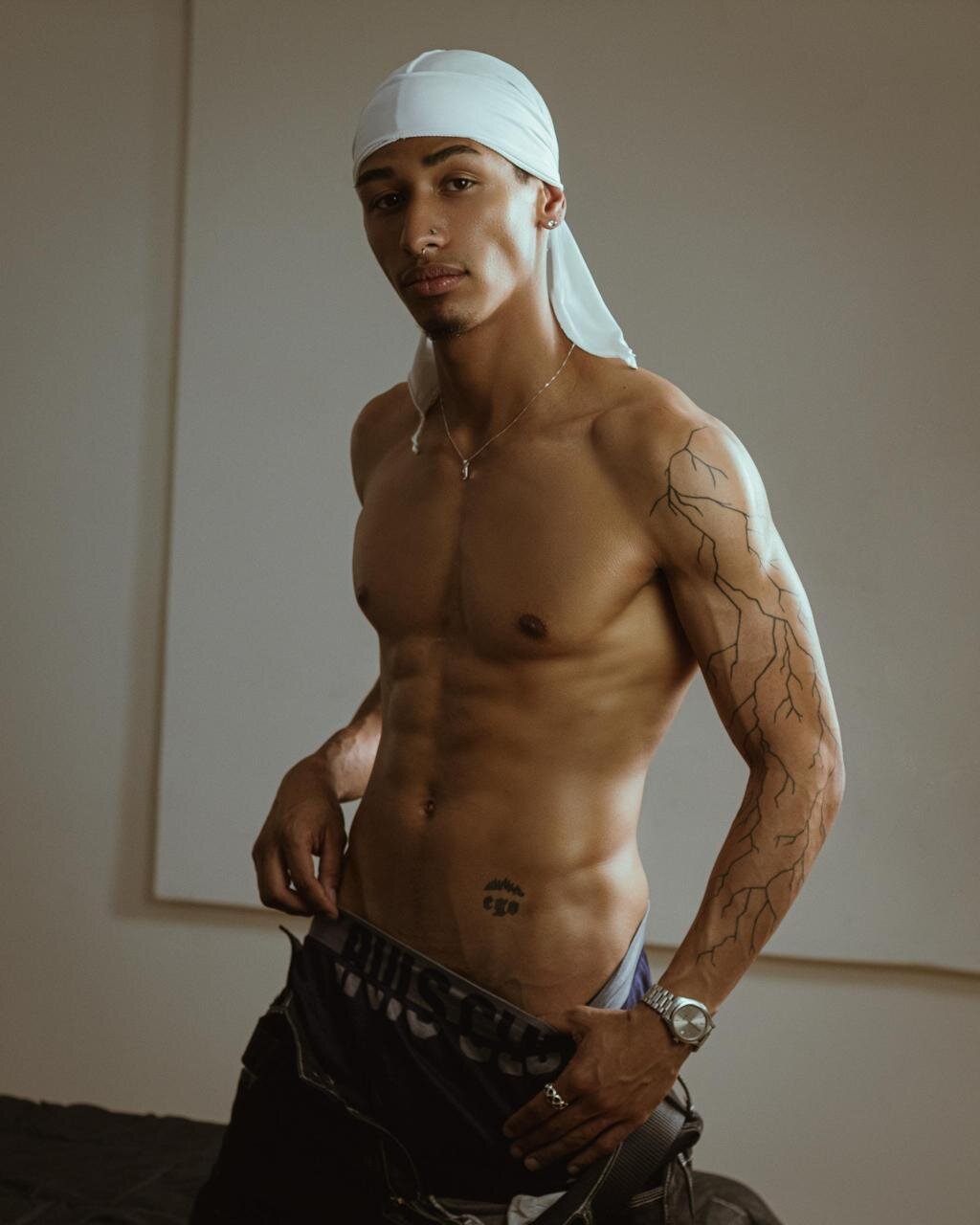 XXX Porn Photo of Nude Leon_Creed 3