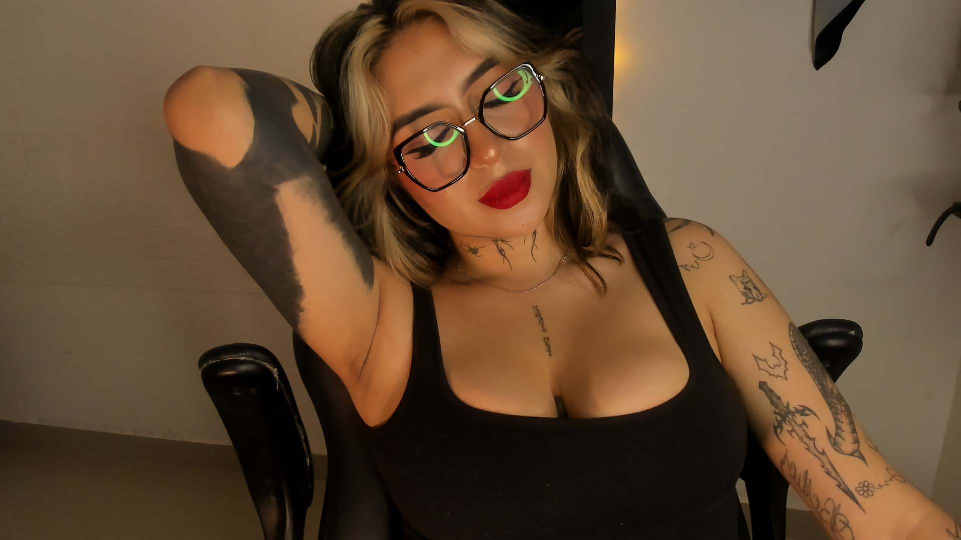 XXX Porn Photo of Nude AnnikaMerliahh_ 75