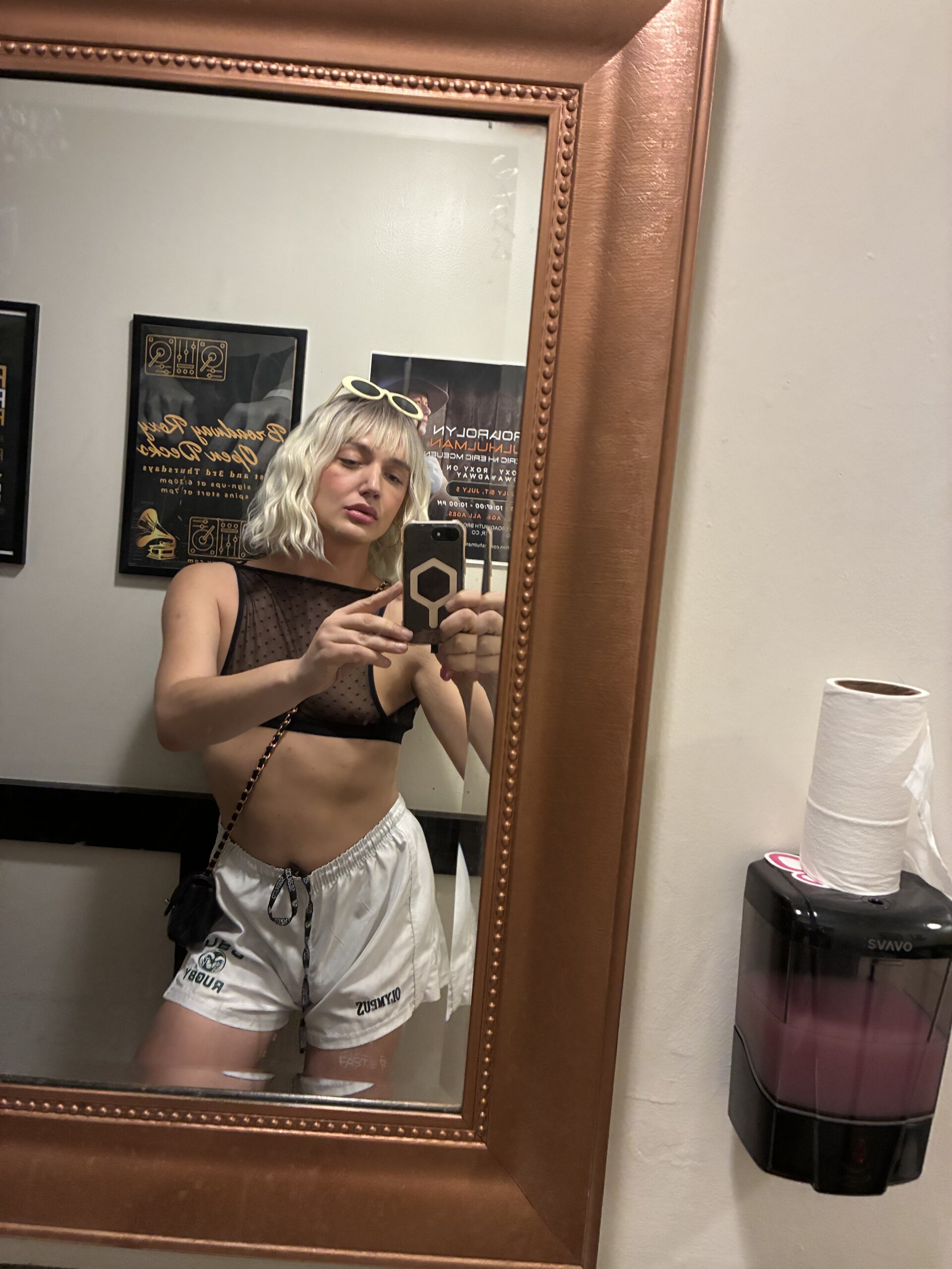 XXX Porn Photo of Nude TsAminaH 1