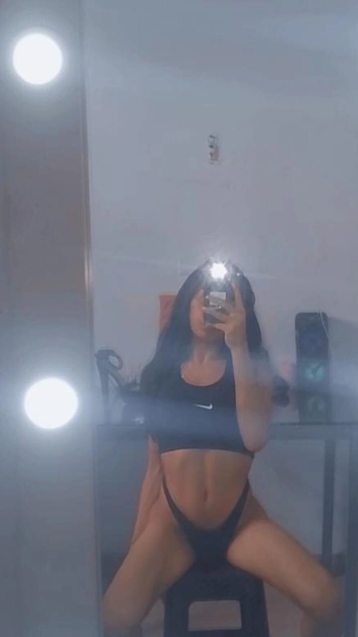 XXX Porn Photo of Nude Mia_alejandraa_ 5