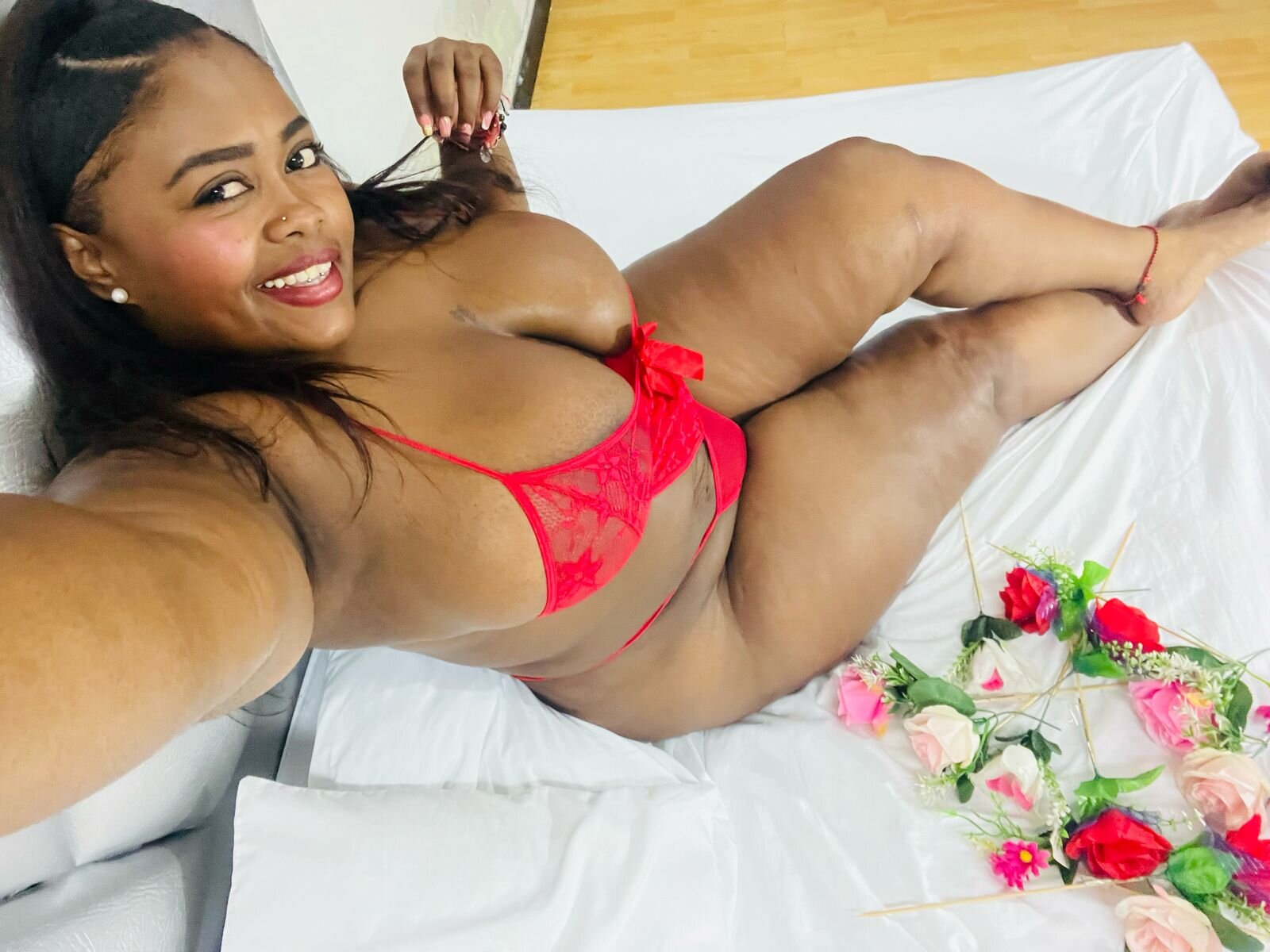 XXX Porn Photo of Nude exotic_karmella 88