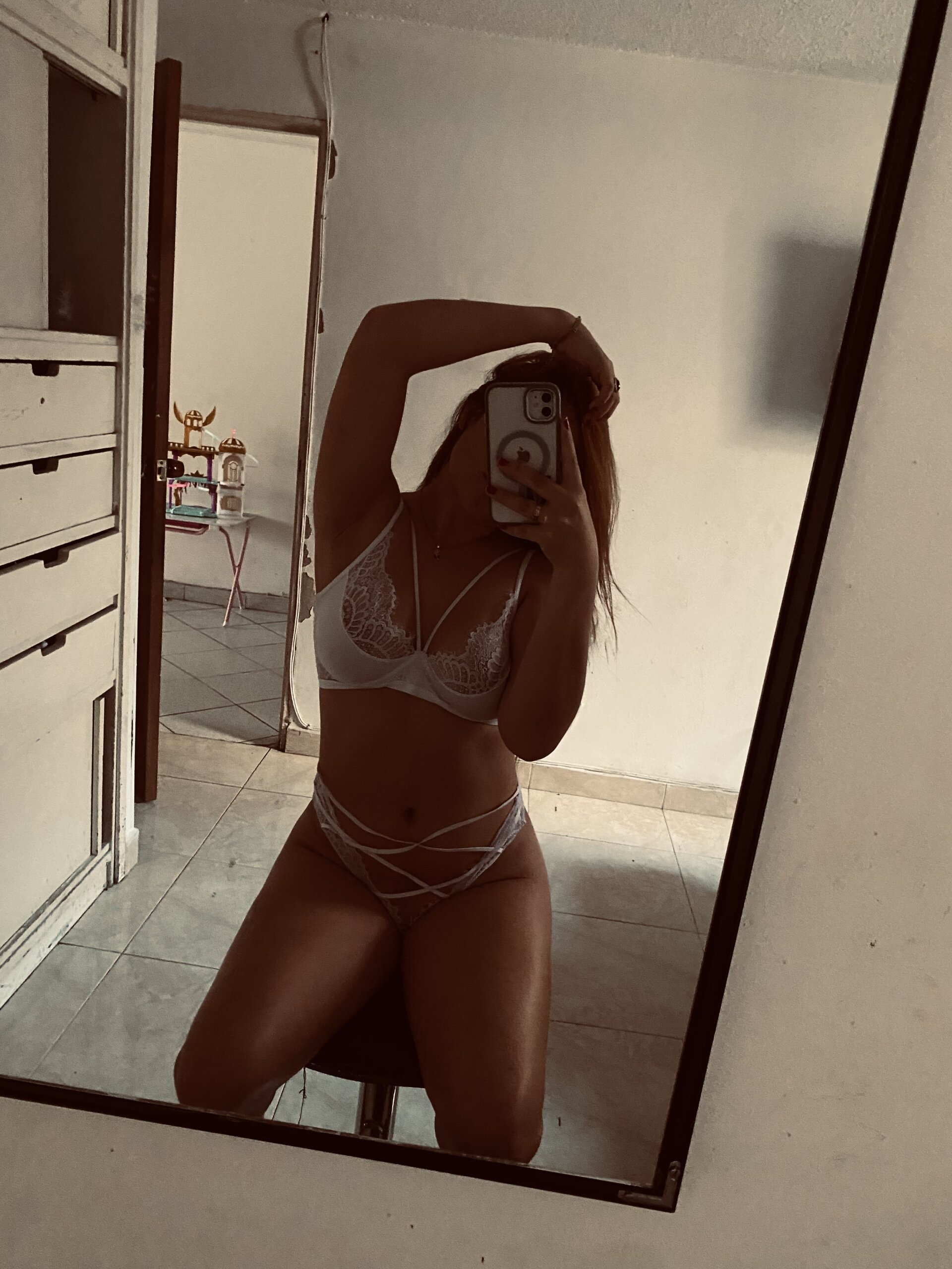 XXX Porn Photo of Nude millie_hatson1 8