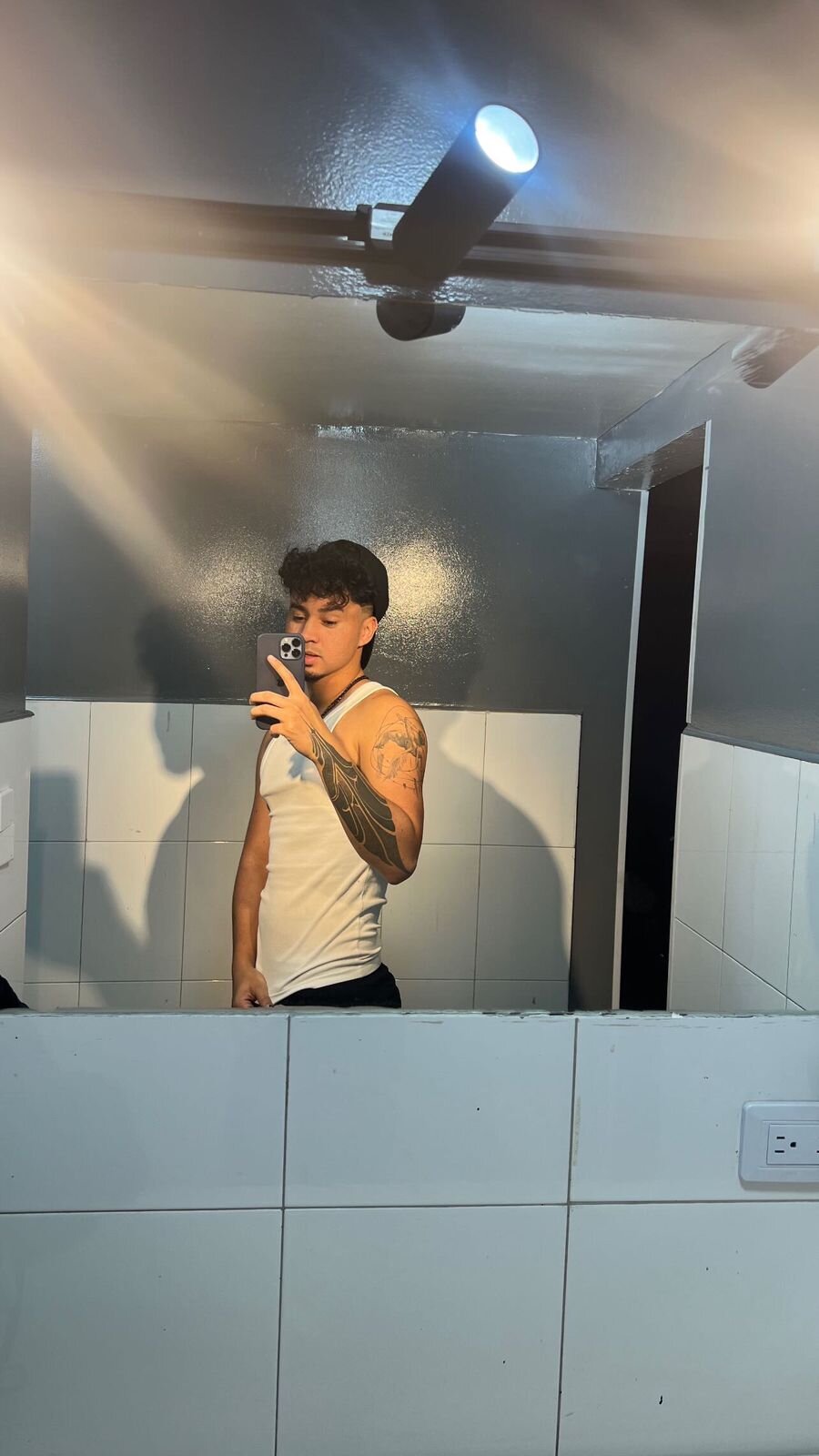 XXX Porn Photo of Nude iam_logan 6