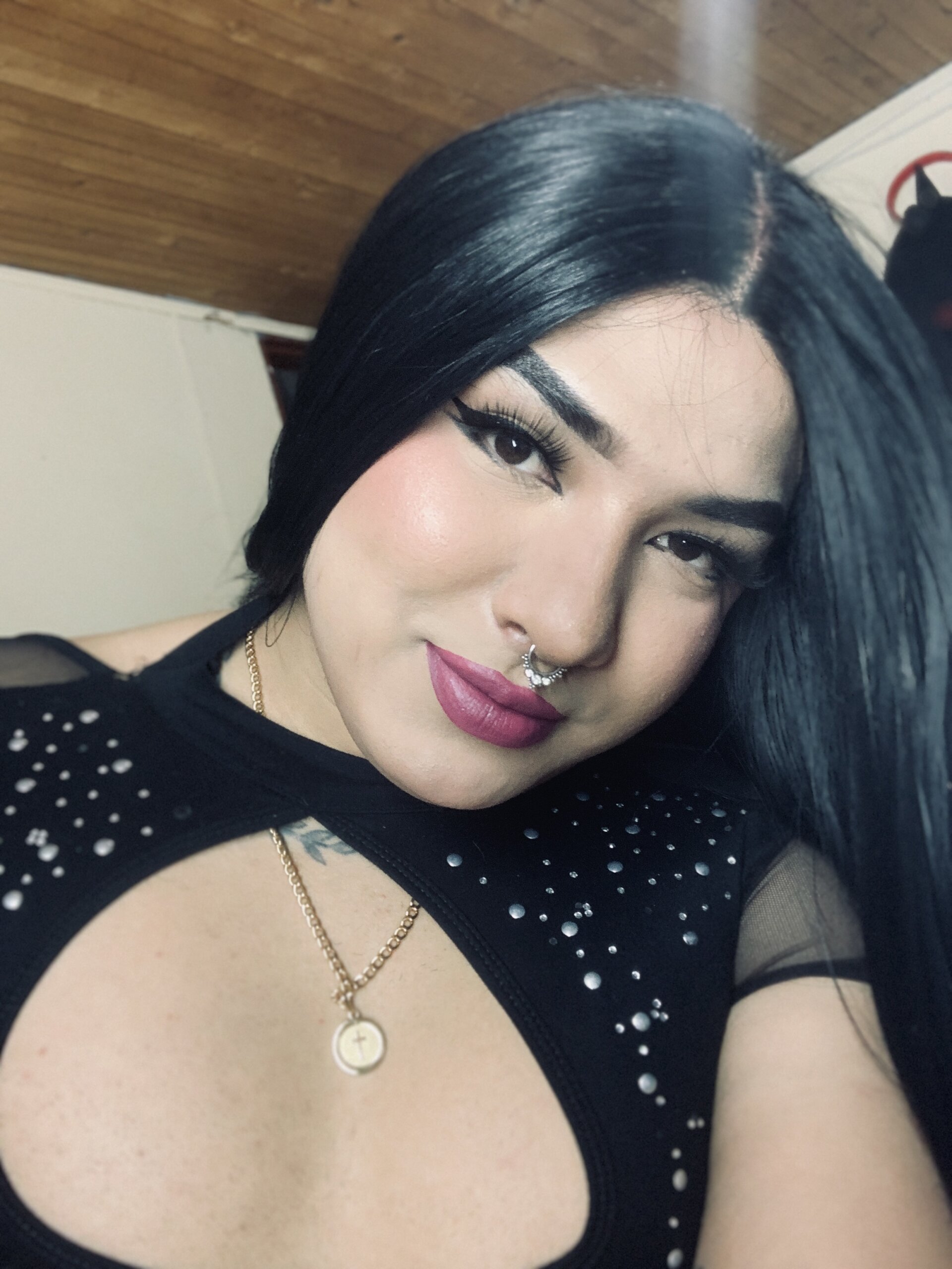 XXX Porn Photo of Nude Cute_Emperatriz 4