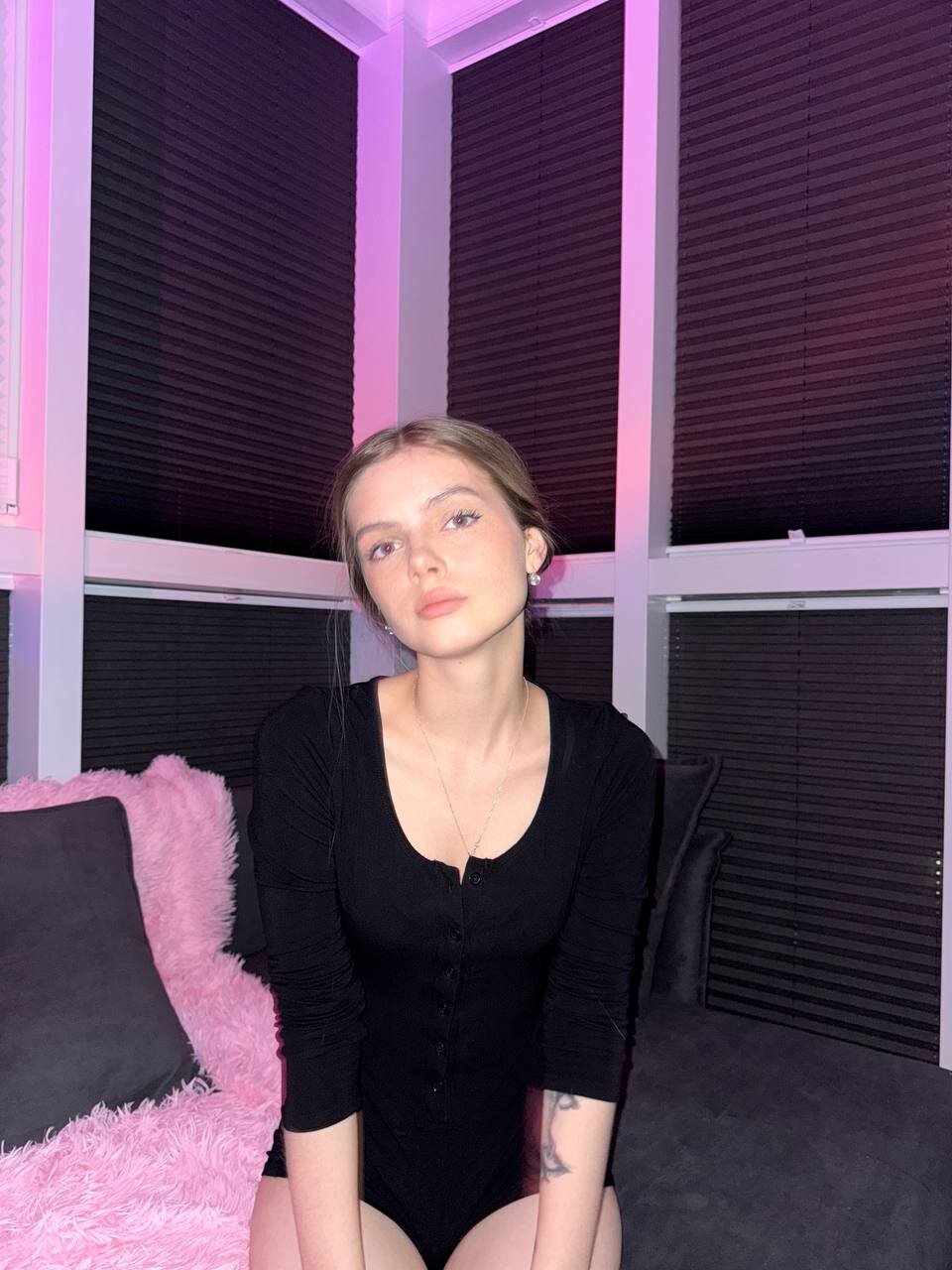 XXX Porn Photo of Nude Ellya_me 23
