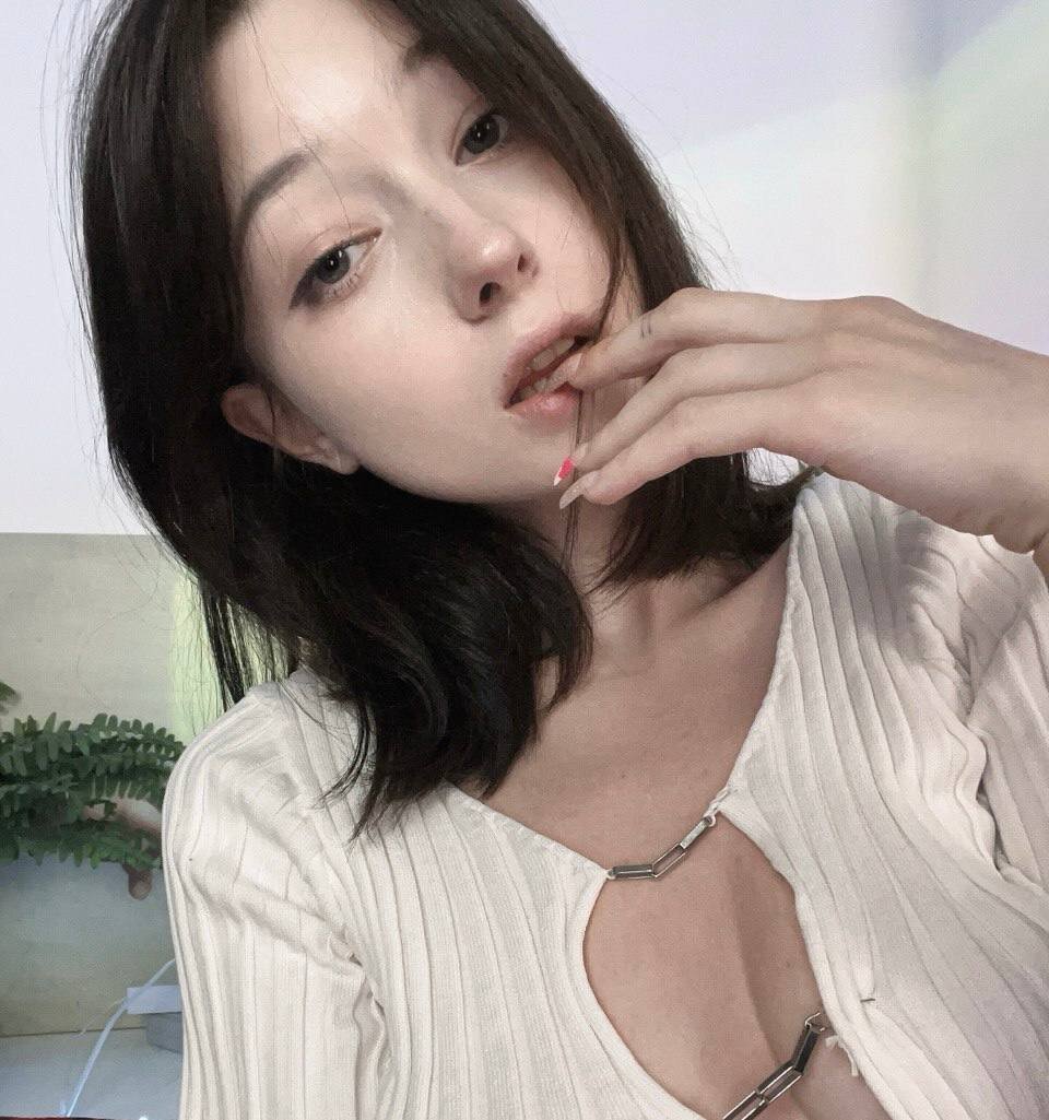 XXX Porn Photo of Nude Hanako_Rey 4
