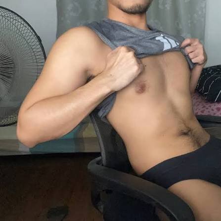 XXX Porn Photo of Nude Fuckboy0-1 1