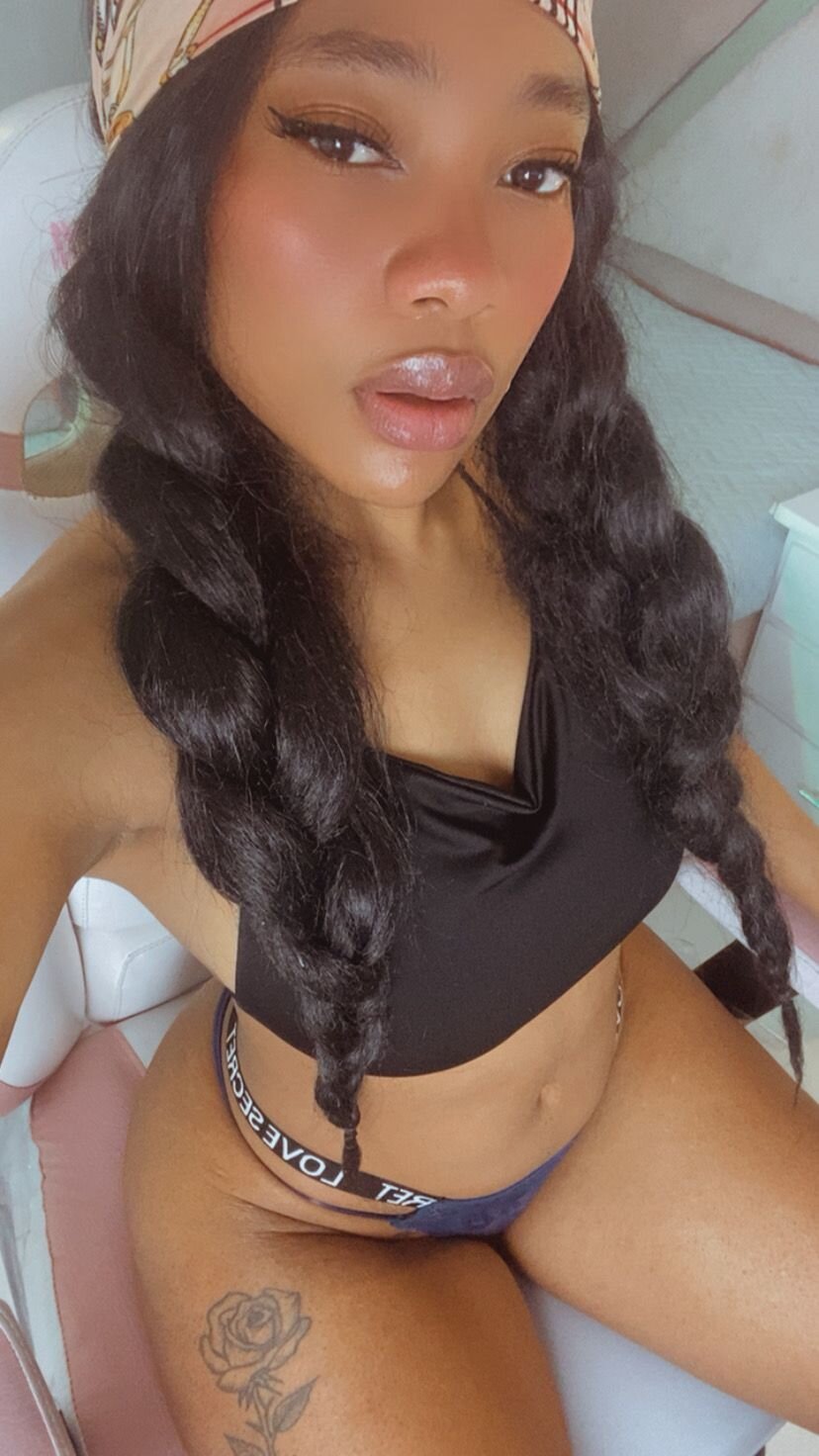 XXX Porn Photo of Nude Charlotte_ebony_ 10