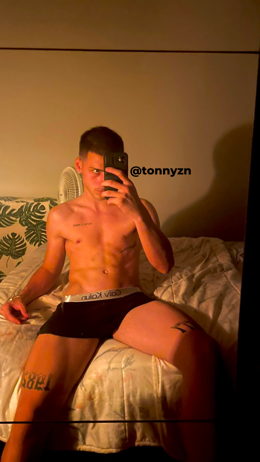 XXX Porn Photo of Nude z4nett1 7