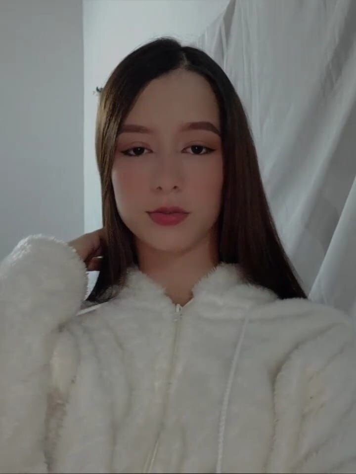 XXX Porn Photo of Nude ElyraBloom 32