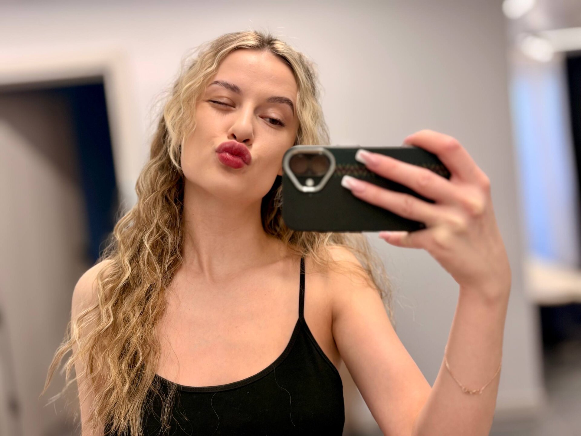 XXX Porn Photo of Nude Mirabella_Shake 20