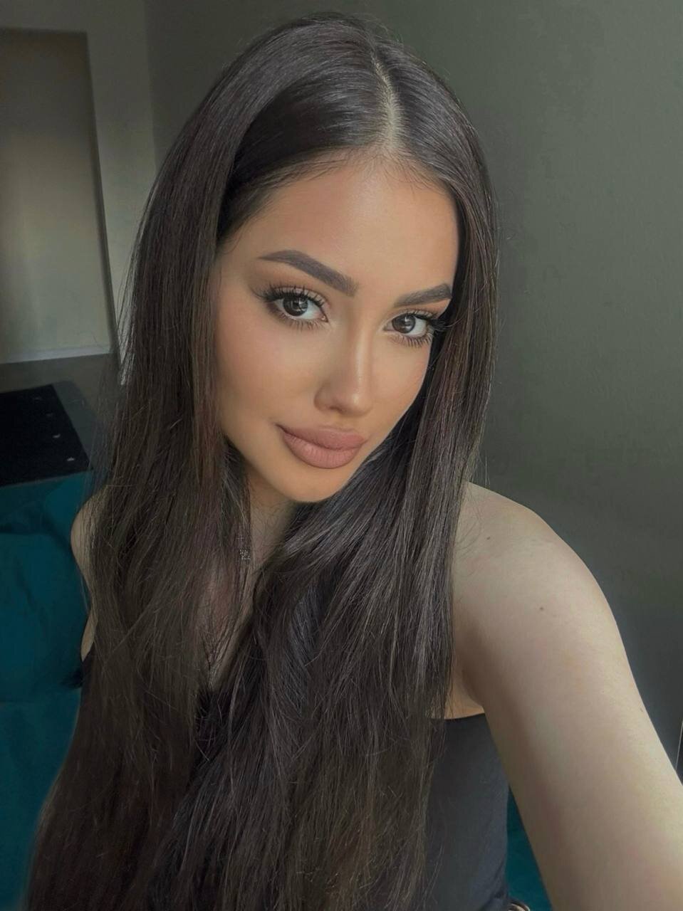 XXX Porn Photo of Nude Persian_Love 5