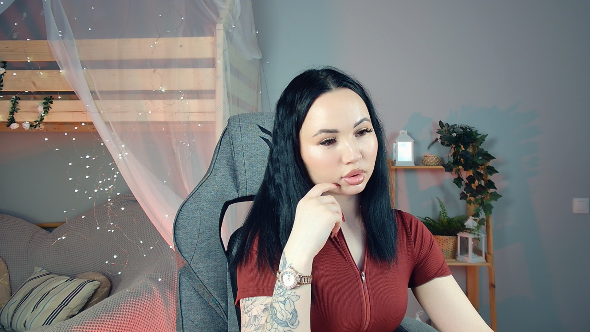 XXX Porn Photo of Nude SophiaTurner 4