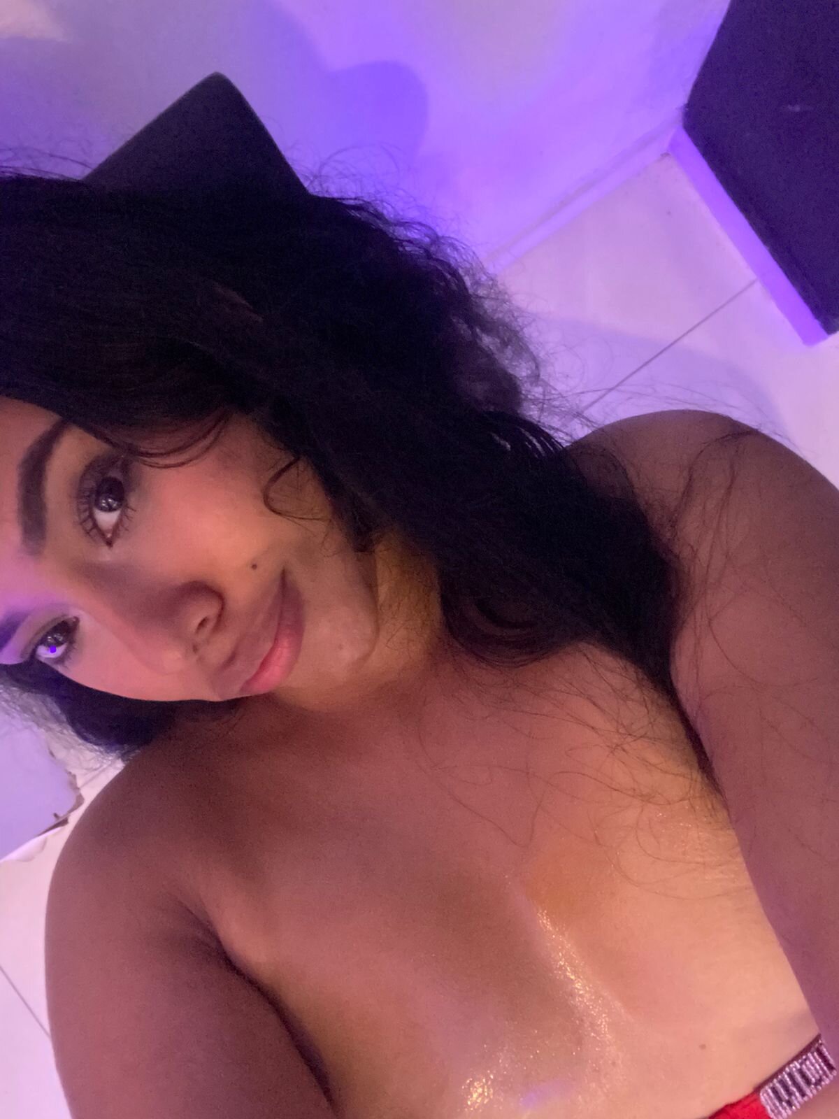 XXX Porn Photo of Nude kendall_queen__ 6